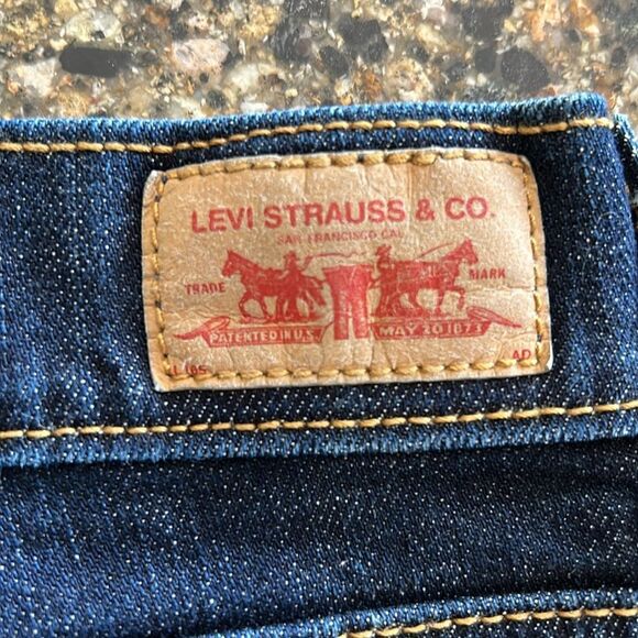 Levi's 515 Bootcut Jeans - Picture 4 of 8